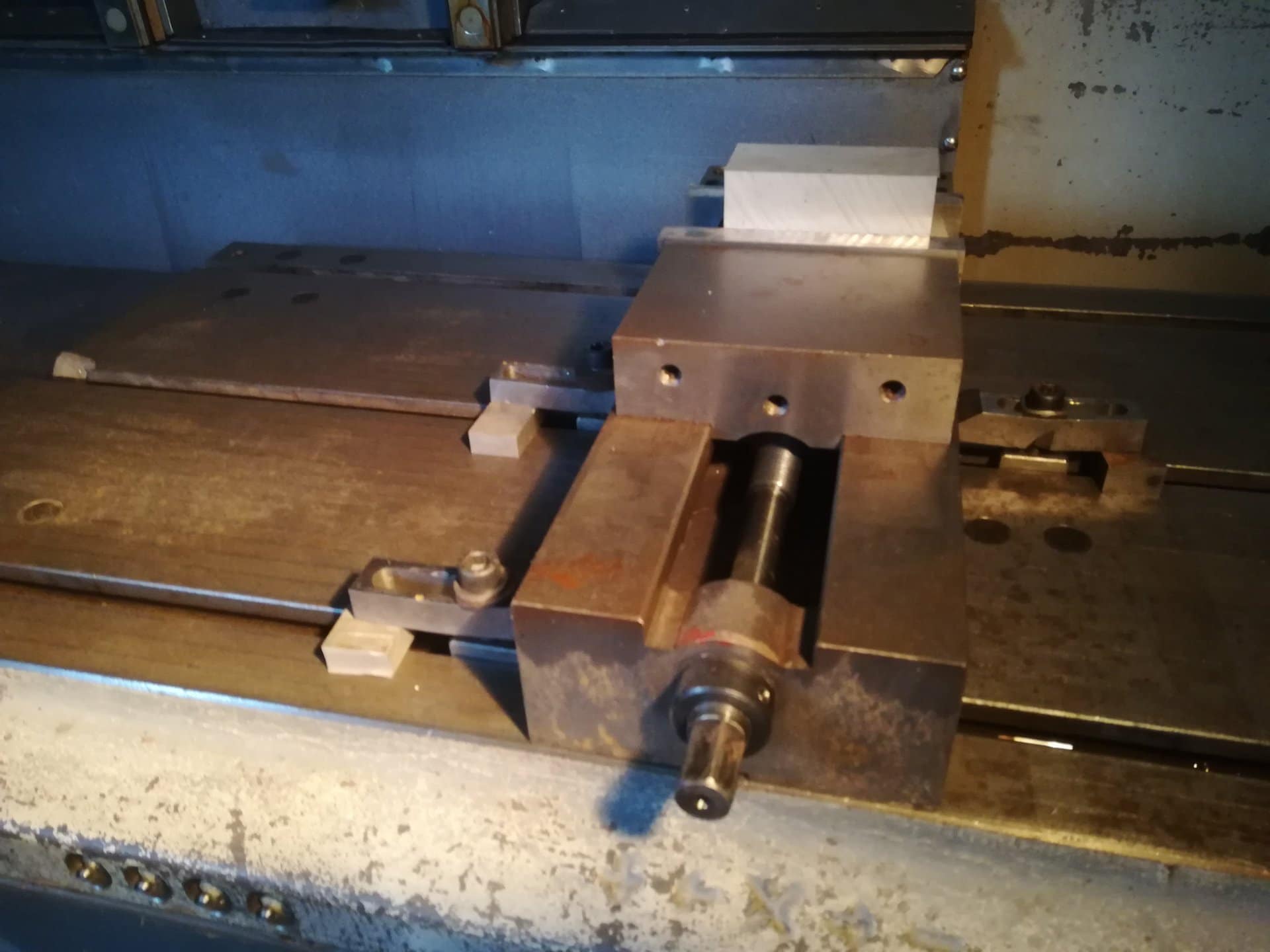 CINCINNATI MILACRON SABRE 1000