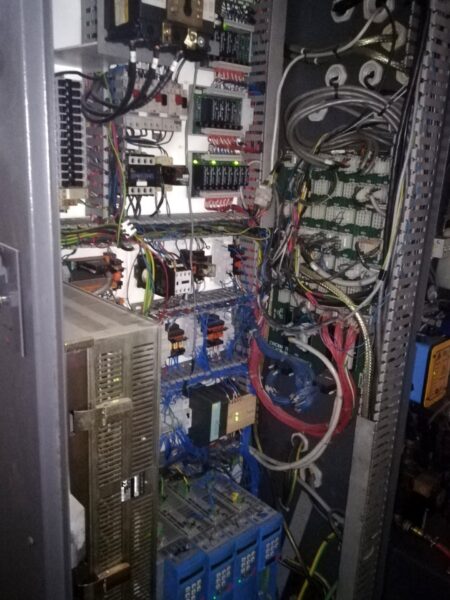 CINCINNATI MILACRON SABRE 1000