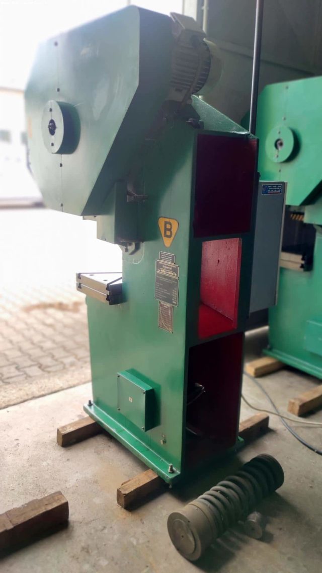 WYKROMET PMS 16S