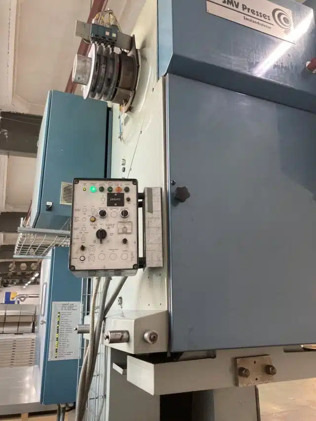 SMV PRESSES CO1250-2 125 ton eccentric press