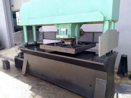 Wycinarka mostowa hydrauliczna