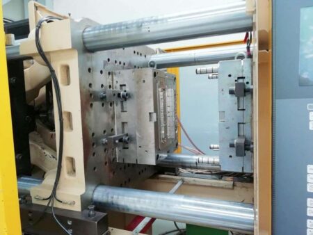 FERROMATIK MILACRON EUROPE ELEKTRA 300