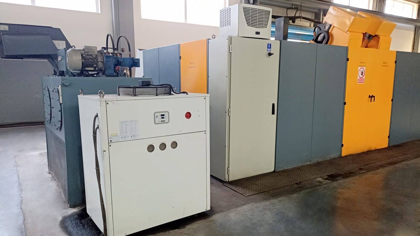 Koltech KOLTECH TUU 1250 CNC above floor wheel lathe