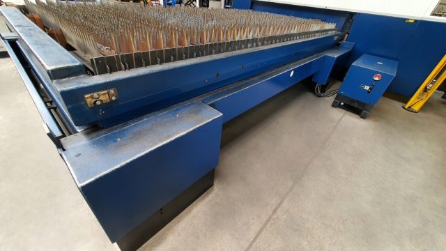 TRUMPF TruLaser 3030 FIBER