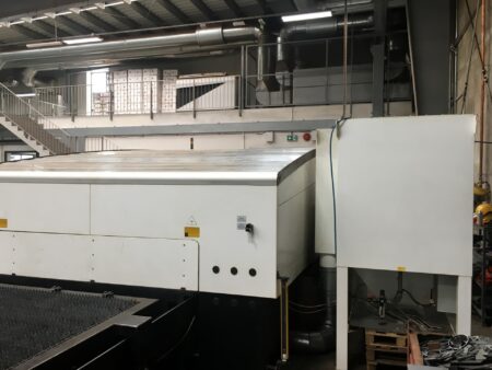 EAGLE eVision 1530 F3.0 AF