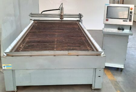 KT7 CNC KRP 150 X 300 SILVER