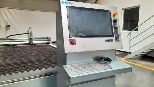 KT7 CNC KRP 150 X 300 SILVER