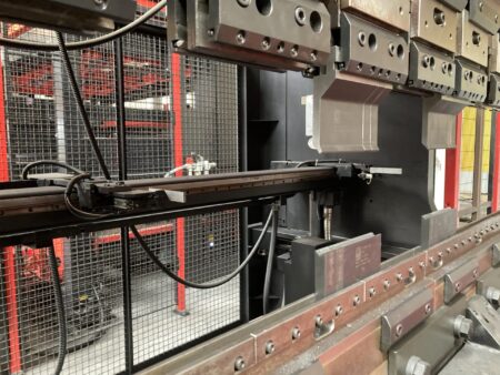 AMADA ASTRO 100-NT HDS-1030NTR