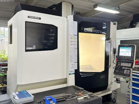 DMG MORI CMX 1100 V