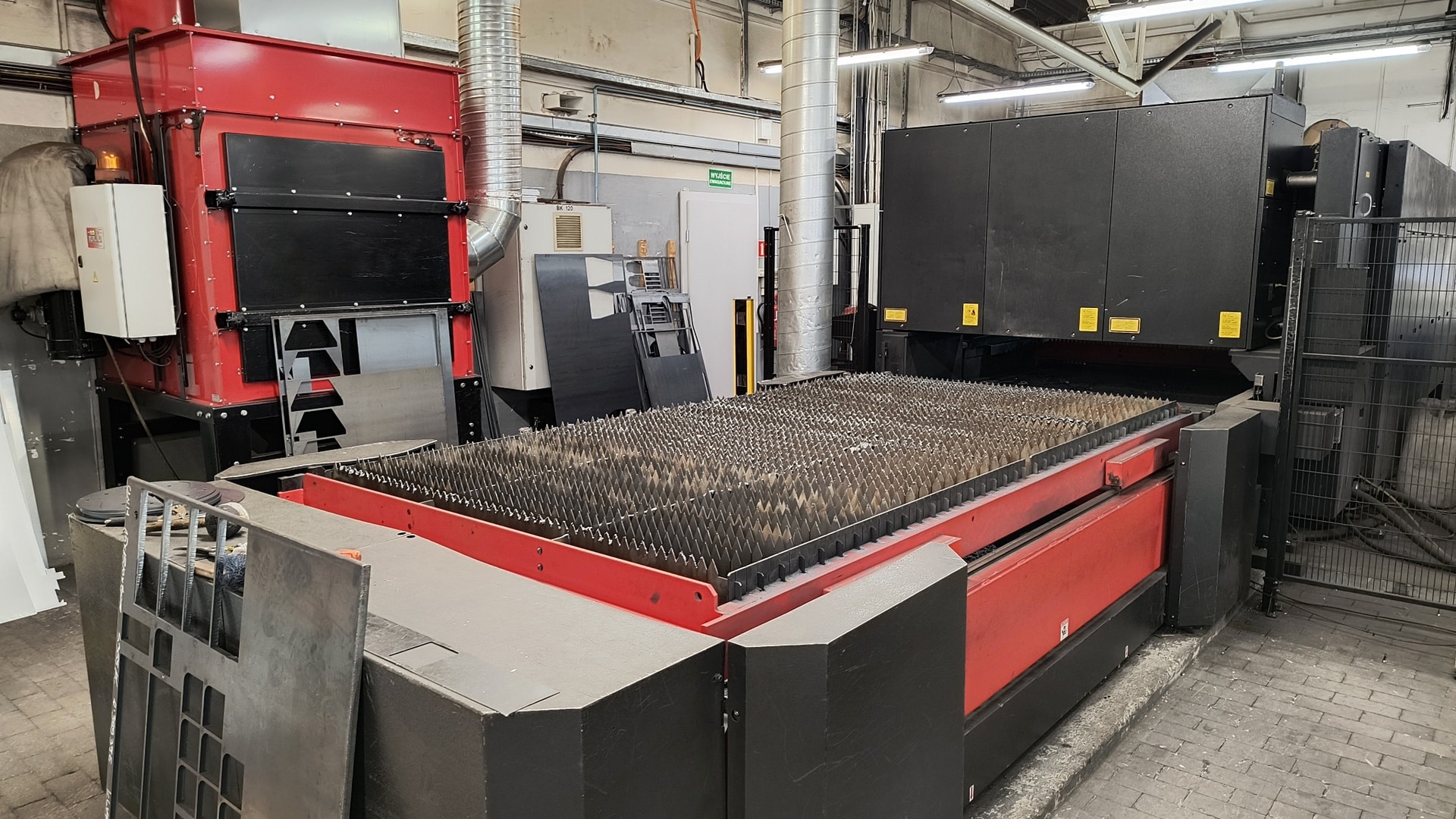 AMADA LCG3015