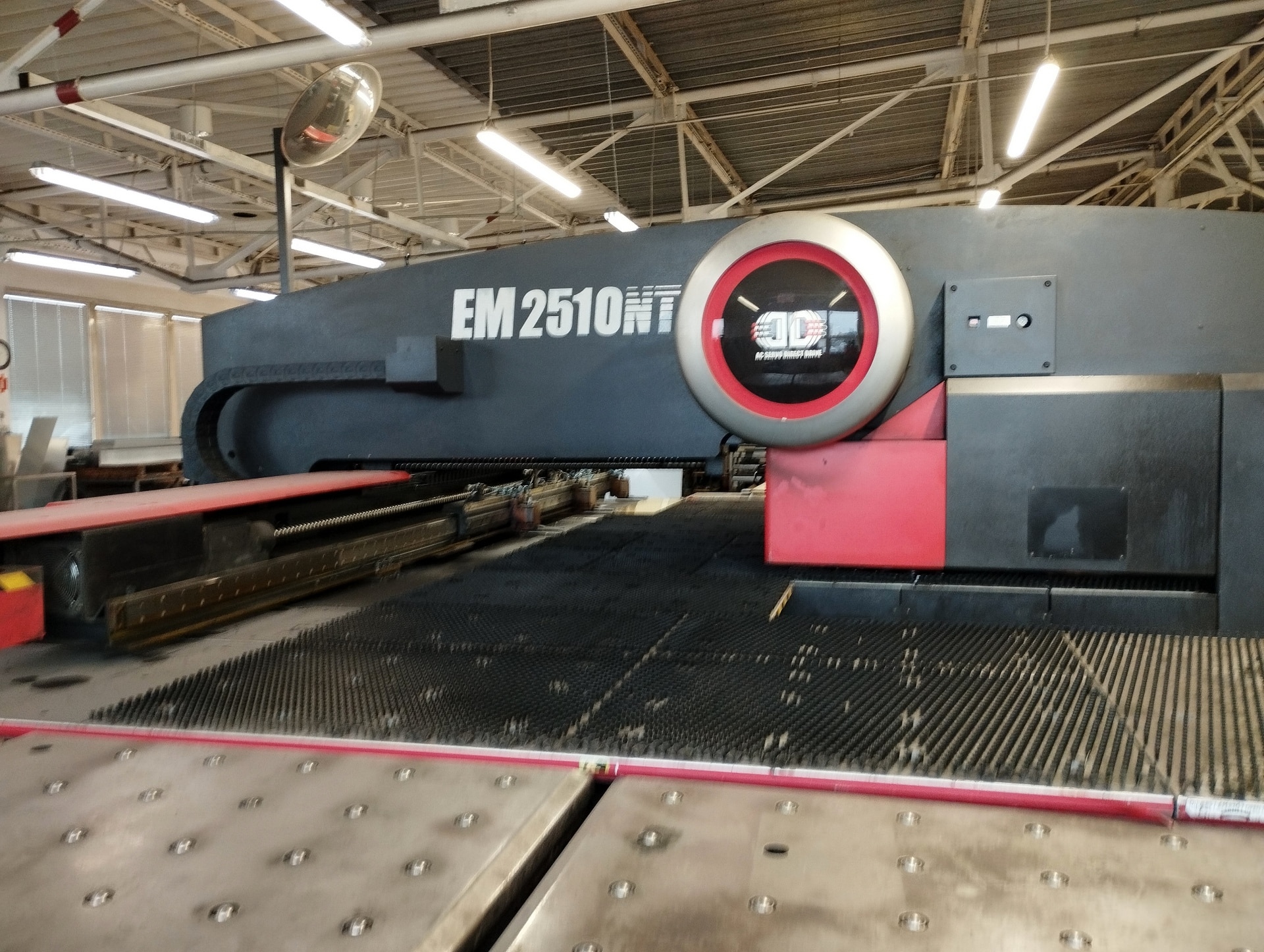 AMADA EM2510NT