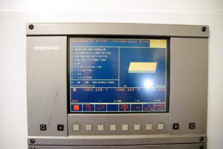 BRIDGEPORT VMC 600/22 Digital