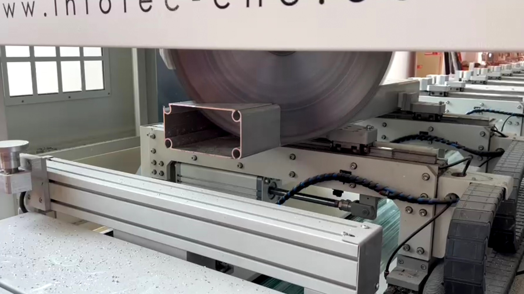 InfoTEC 6205 PRO 5 AXIS