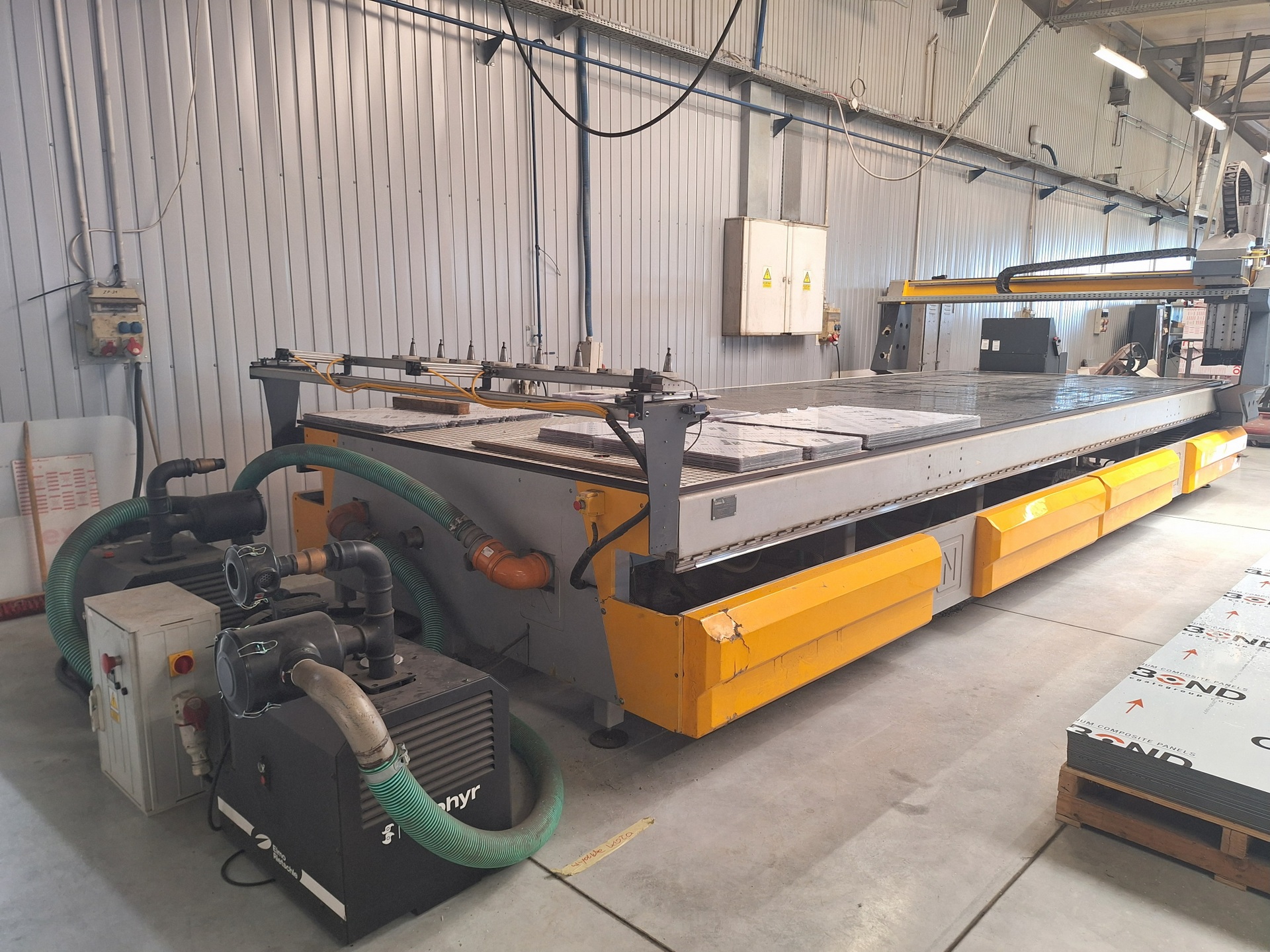 PLOT ELECTRONICS SENTINEL N 2160