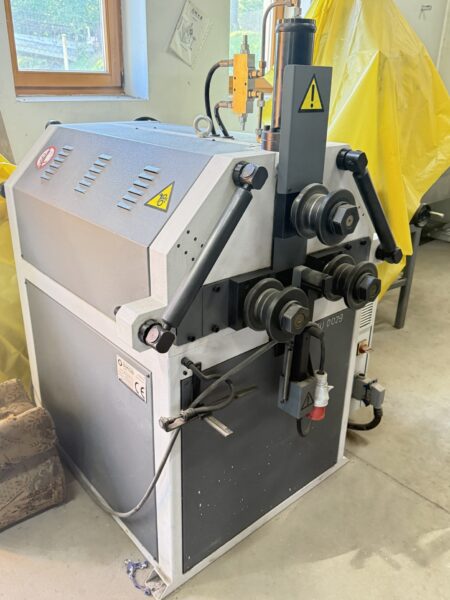 AMOB MAH 40/3 CNC