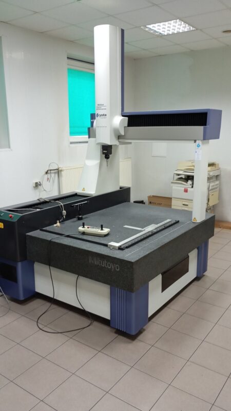 MITUTOYO Crysta Apex CRT-A910