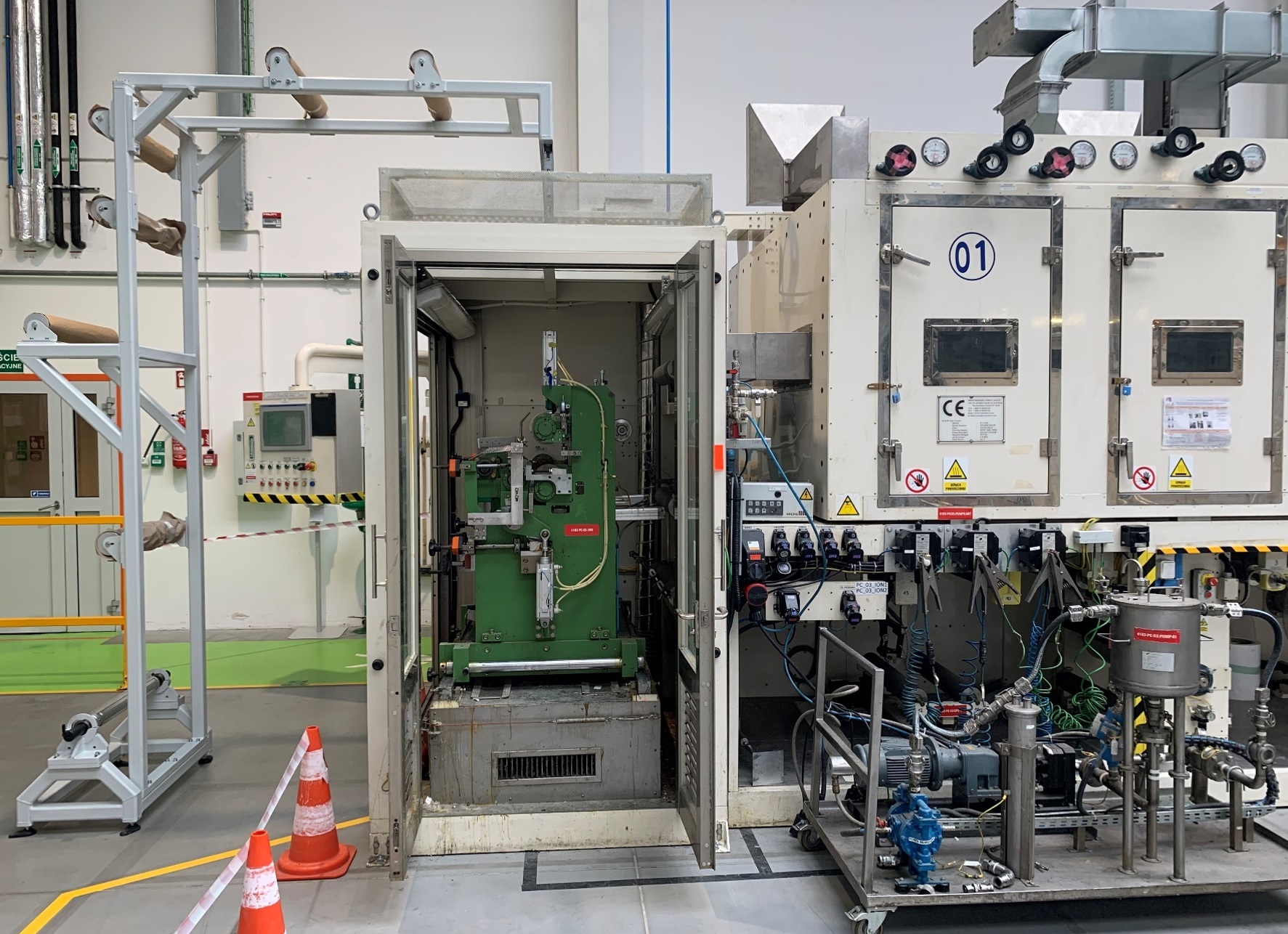 CROWN MACHINERY R-LTDA