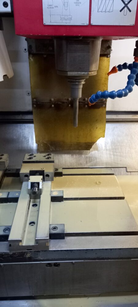 CINCINNATI MILACRON DART 750