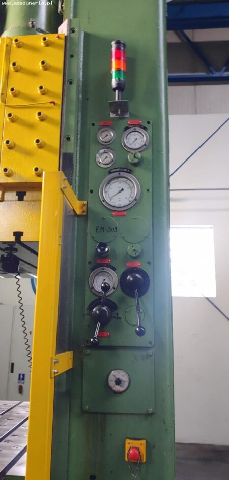 BECKER & VAN HÜLLEN