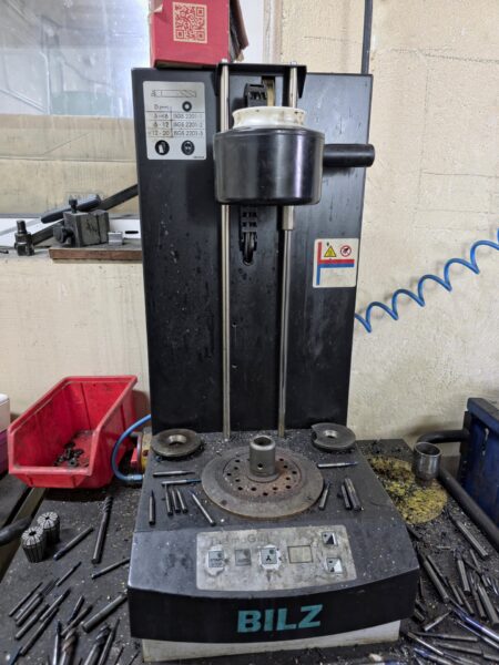 MIKRON VCP 800W Duro