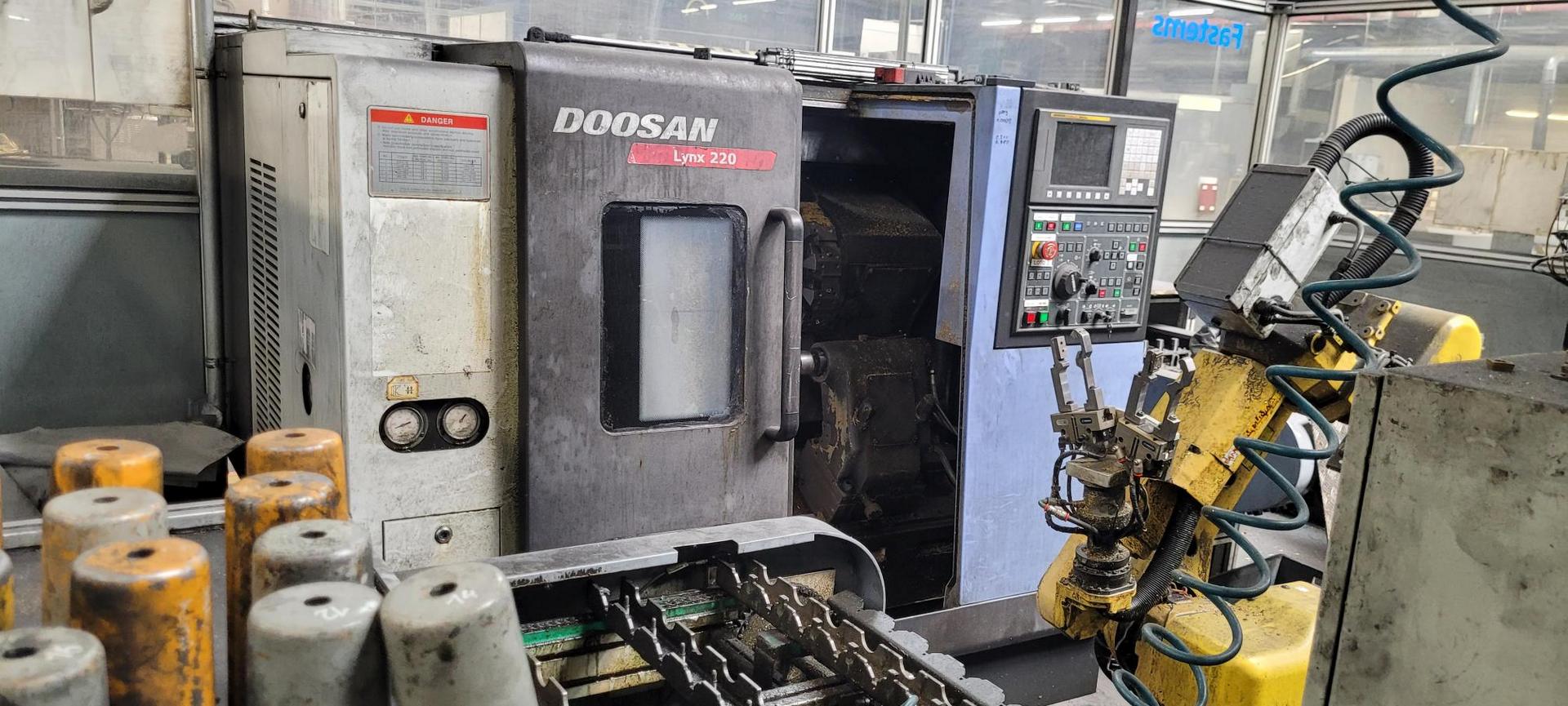 DOOSAN LYNX 220A