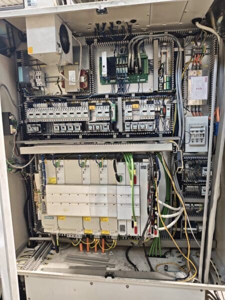 MIKRON VCE 1000X PRO