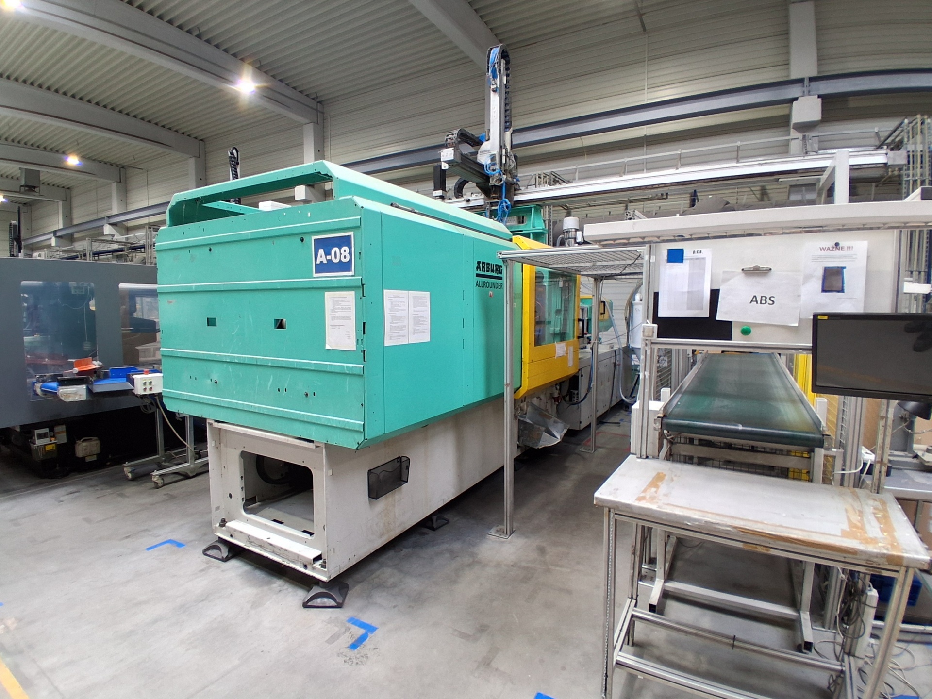 ARBURG ALLROUNDER 720S 3200-2100